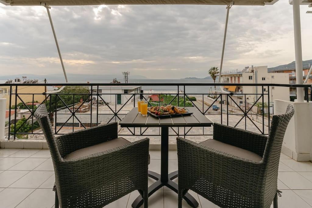 Sea View Apartment "Elise" Loutráki Zewnętrze zdjęcie